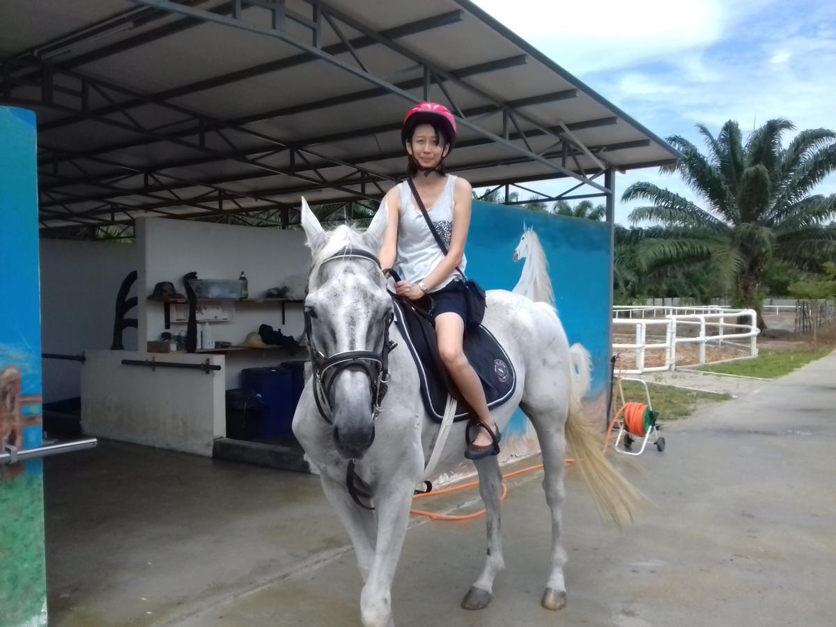 Sinar Eco Resort Kampong Bukit Panjang Eksteriør bilde